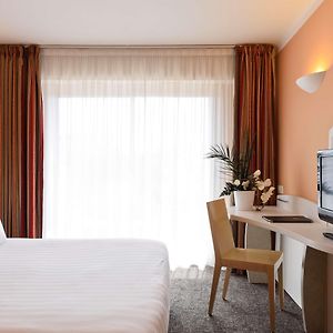 Comfort Queen Room